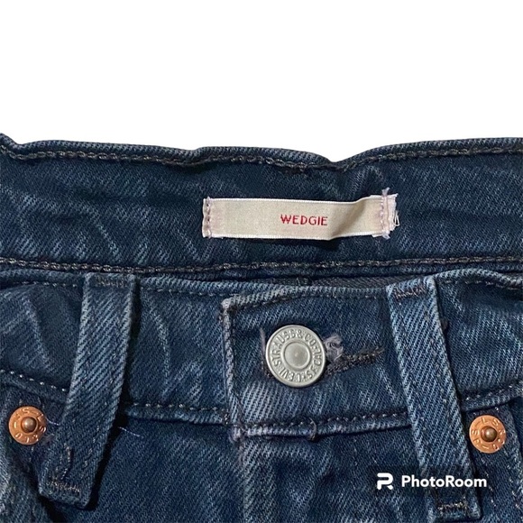 Levi’s Premium Wedgie Icon Fit High Rise Ankle Jeans in Wild‎ Bunch Dark Wash - Picture 5 of 12